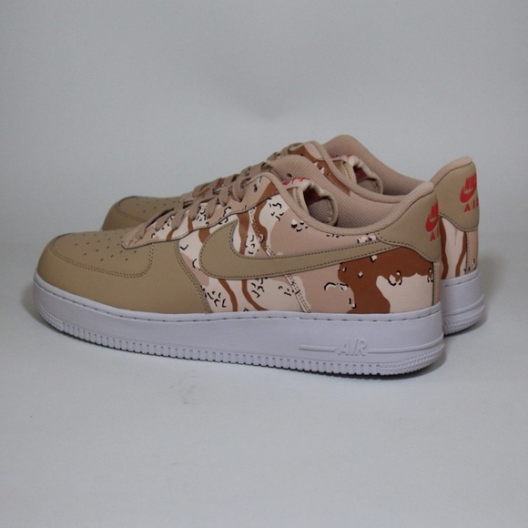 Nike Air Force 1 '07 LV8 Basketball Casual Shoe - Picture 2 of 7